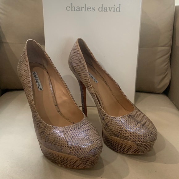 Charles David Shoes - Charles David taupe iridescent platform pump. Style is Regal. Size 9.